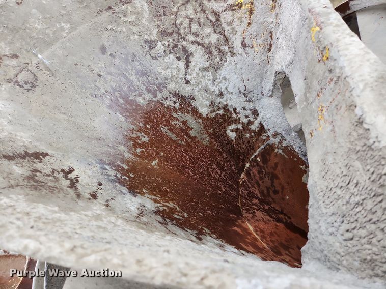 image for item EA9443 2003 Oshkosh S Series  ready mix truck