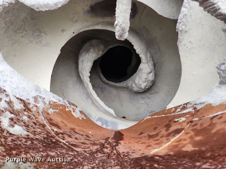 image for item EA9443 2003 Oshkosh S Series  ready mix truck