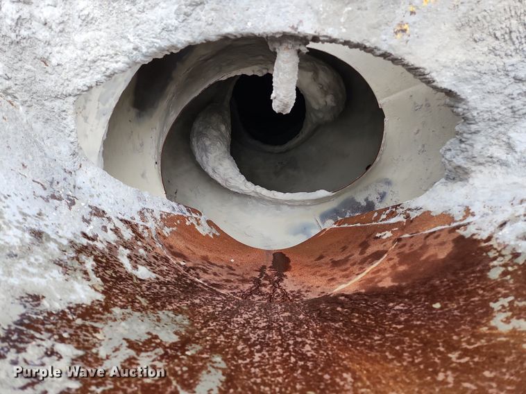 image for item EA9443 2003 Oshkosh S Series  ready mix truck