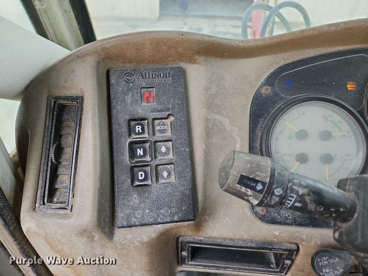 image for item EA9443 2003 Oshkosh S Series  ready mix truck