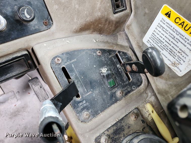 image for item EA9443 2003 Oshkosh S Series  ready mix truck