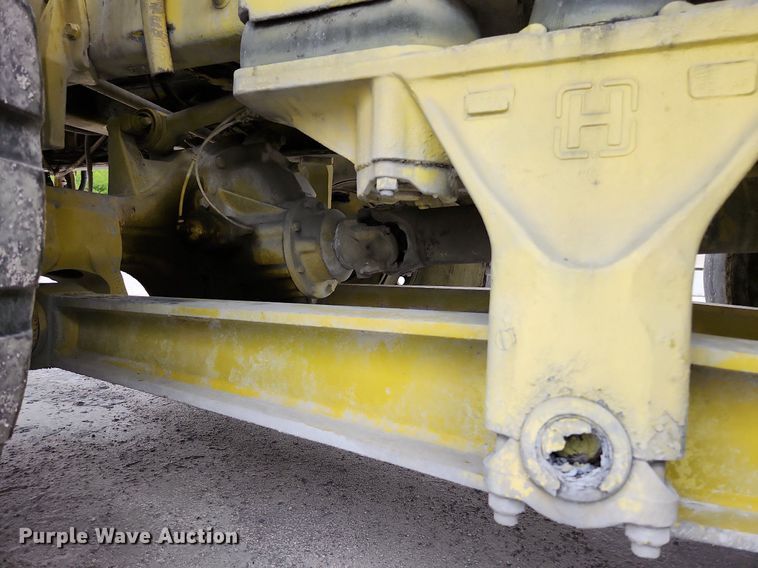 image for item EA9443 2003 Oshkosh S Series  ready mix truck