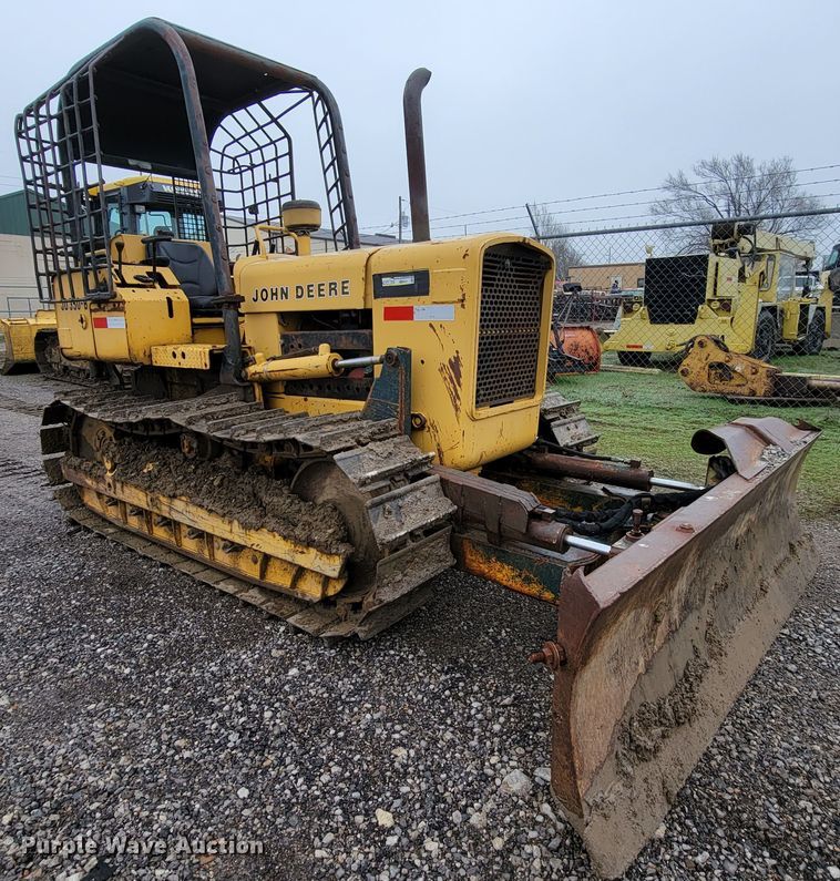 image for item HG9441 1973 John Deere 350B  dozer