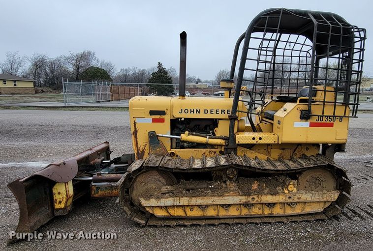 image for item HG9441 1973 John Deere 350B  dozer
