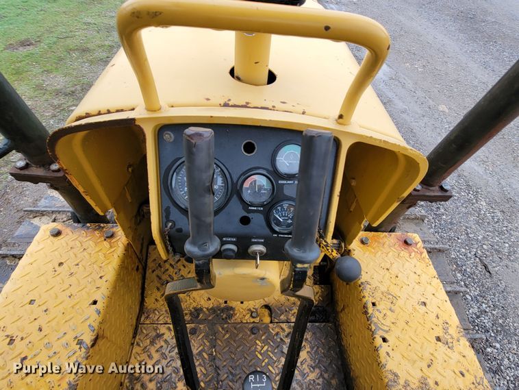 image for item HG9441 1973 John Deere 350B  dozer