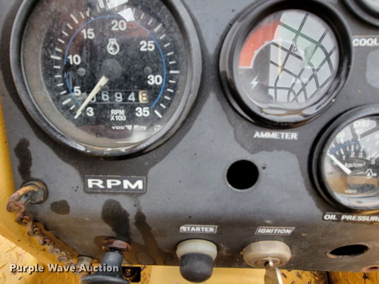 image for item HG9441 1973 John Deere 350B  dozer