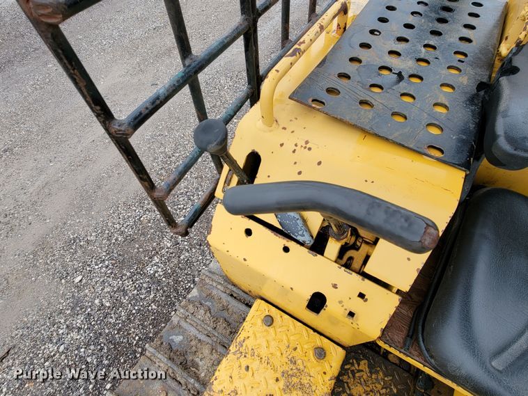 image for item HG9441 1973 John Deere 350B  dozer