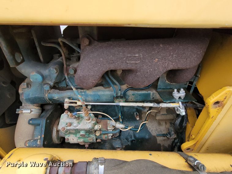image for item HG9441 1973 John Deere 350B  dozer