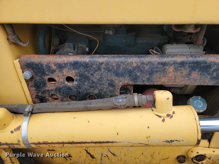 image for item HG9441 1973 John Deere 350B  dozer