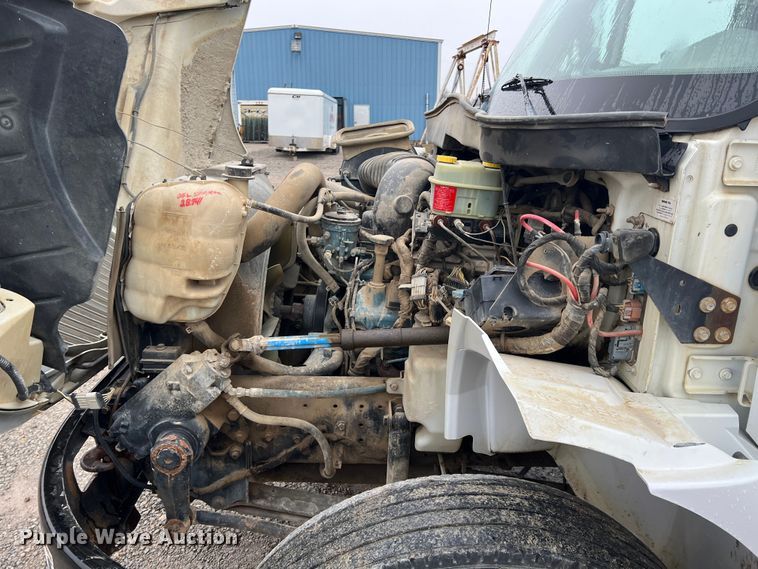 image for item ID9457 2005 International 4200  water truck