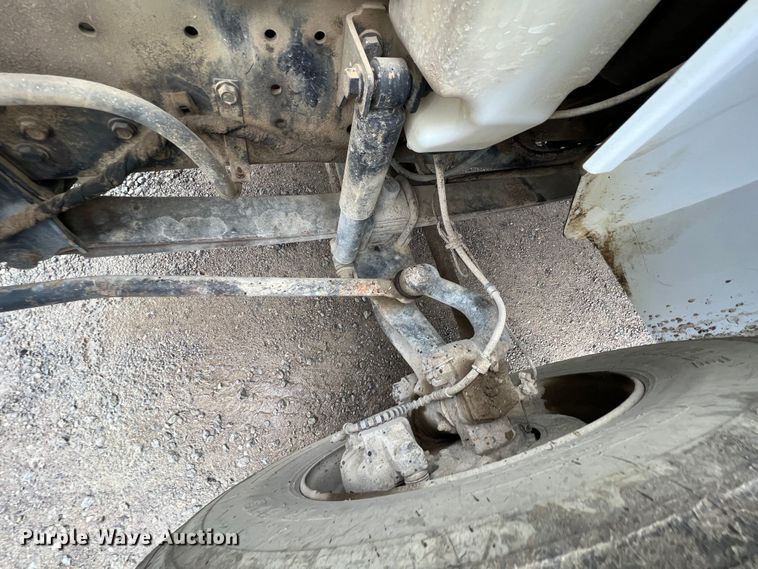 image for item ID9457 2005 International 4200  water truck