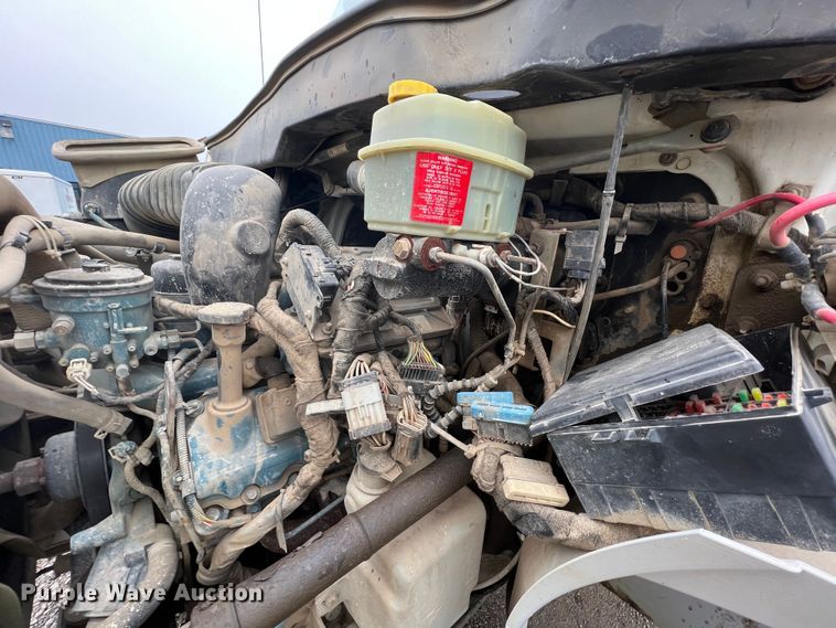 image for item ID9457 2005 International 4200  water truck