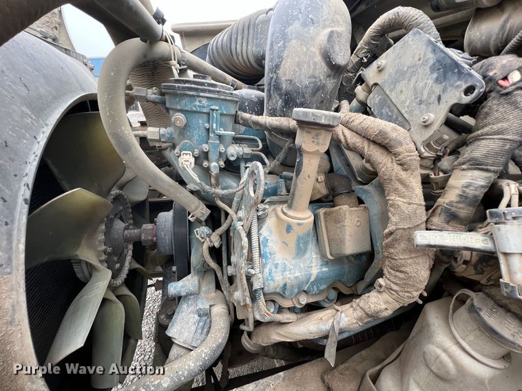 image for item ID9457 2005 International 4200  water truck