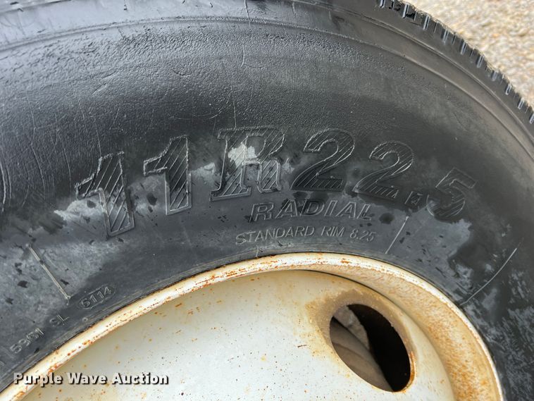 image for item ID9457 2005 International 4200  water truck