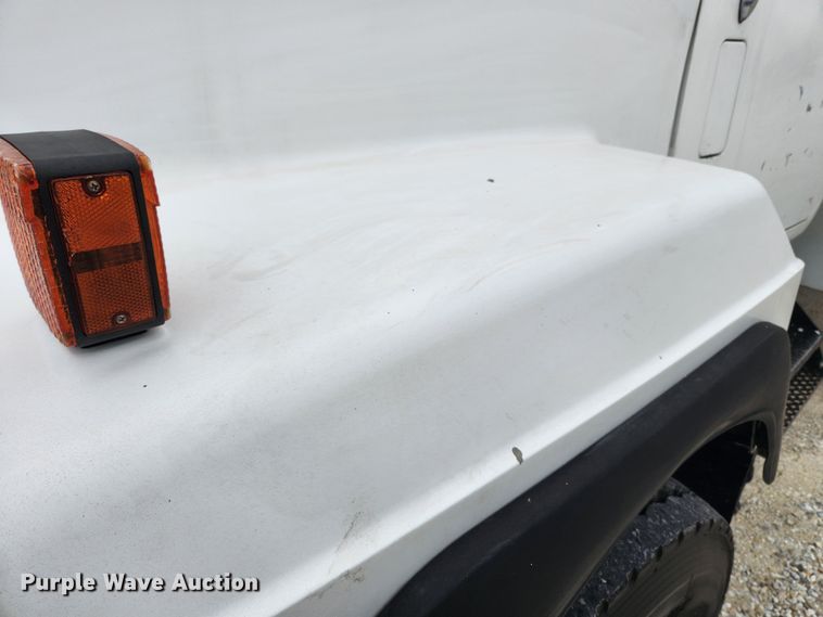 image for item JB9470 1992 Mack RD690S  bucket truck