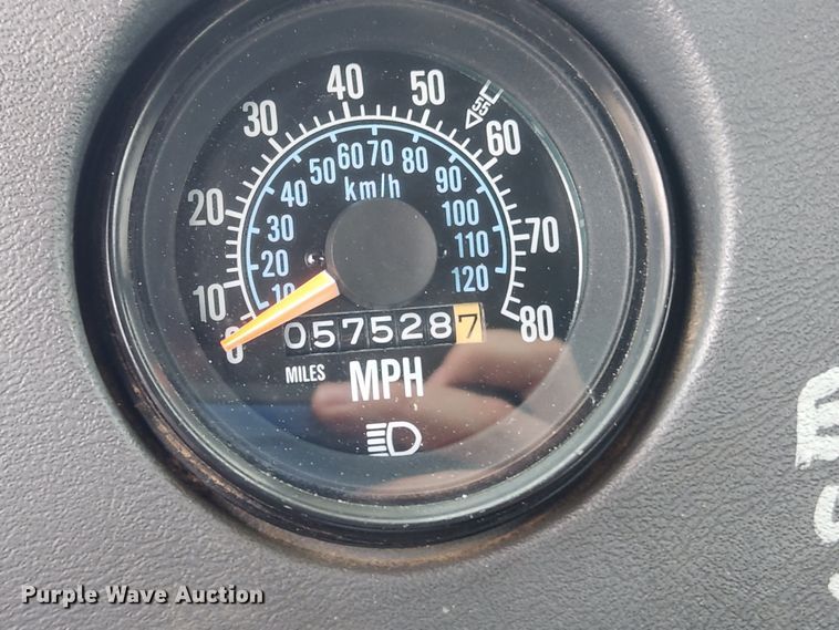 image for item JB9470 1992 Mack RD690S  bucket truck