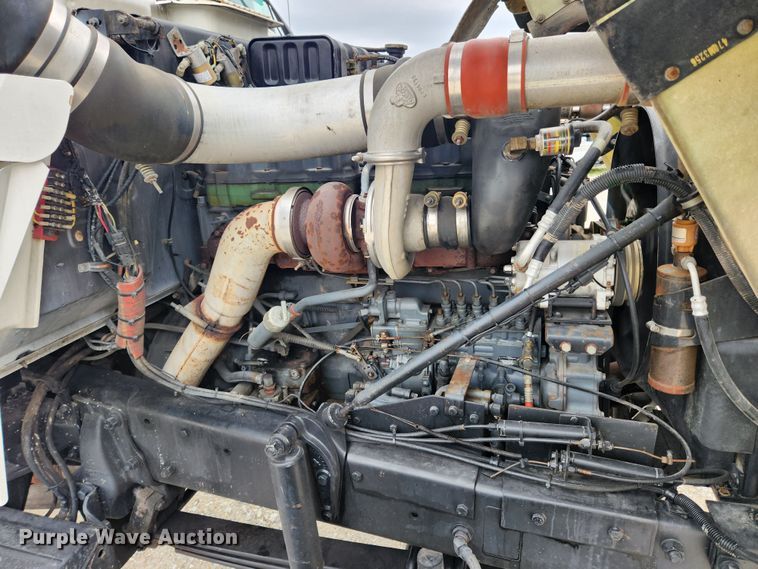 image for item JB9470 1992 Mack RD690S  bucket truck