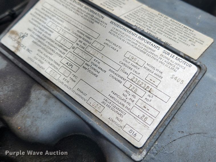 image for item JB9470 1992 Mack RD690S  bucket truck