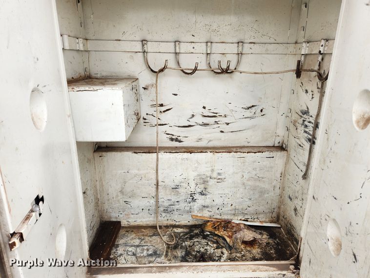 image for item JB9470 1992 Mack RD690S  bucket truck