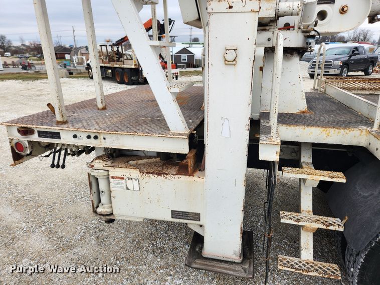 image for item JB9470 1992 Mack RD690S  bucket truck