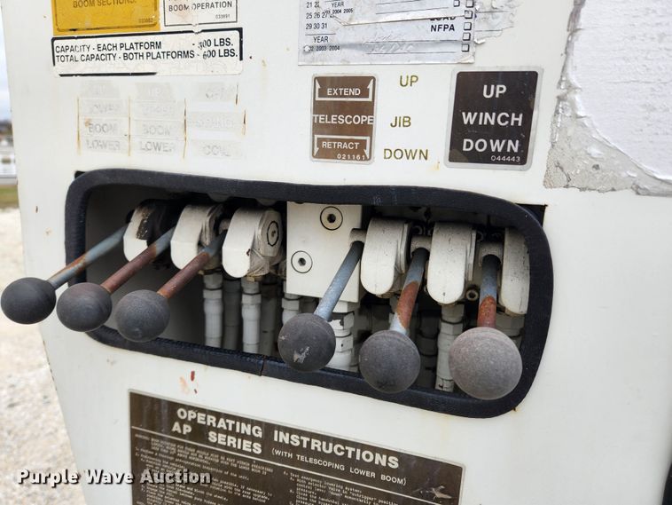 image for item JB9470 1992 Mack RD690S  bucket truck