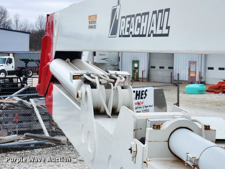 image for item JB9470 1992 Mack RD690S  bucket truck