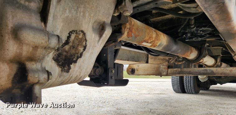 image for item JB9470 1992 Mack RD690S  bucket truck