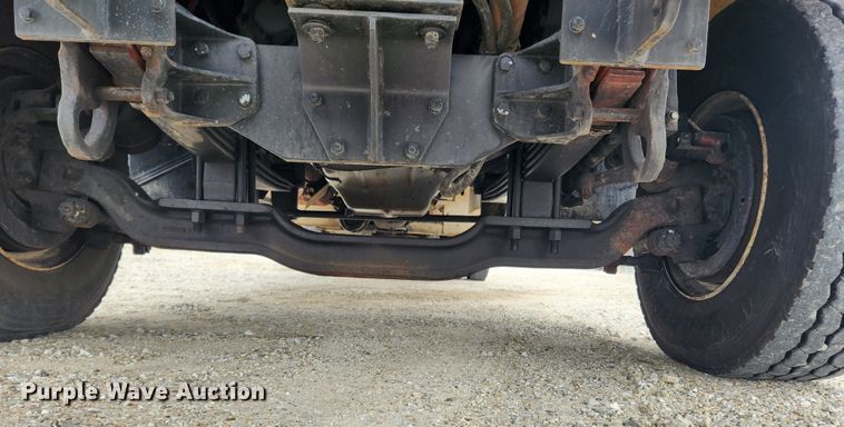 image for item JB9470 1992 Mack RD690S  bucket truck