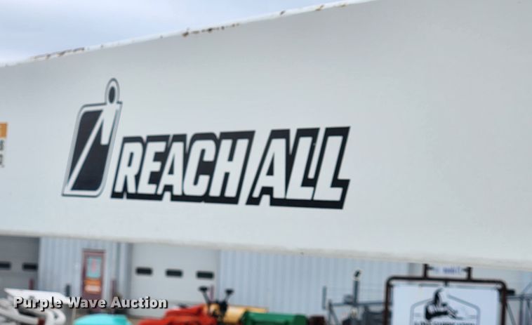 image for item JB9470 1992 Mack RD690S  bucket truck