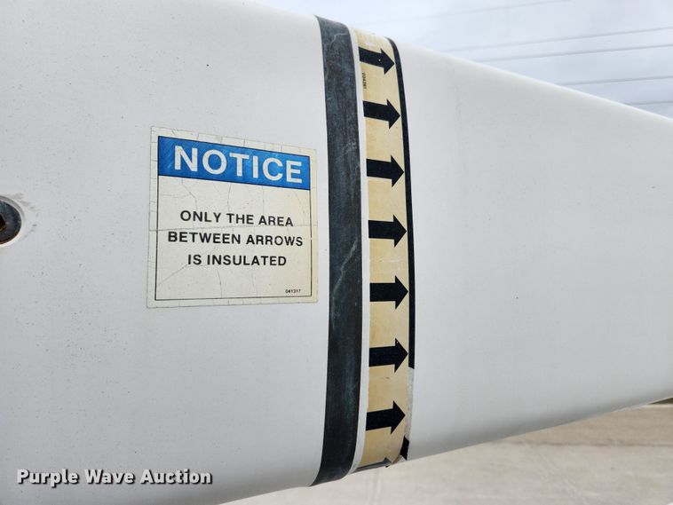 image for item JB9470 1992 Mack RD690S  bucket truck