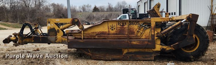 image for item JB9476 Icon 18D Earthmover  scraper