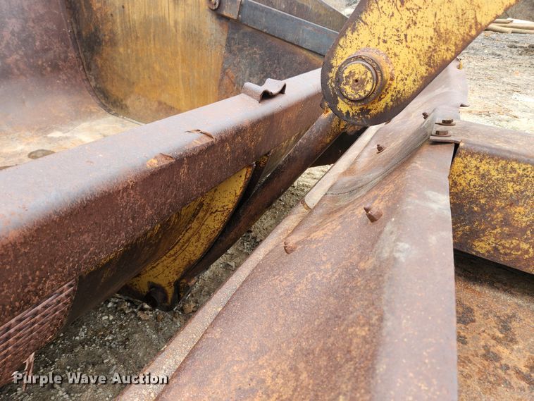 image for item JB9476 Icon 18D Earthmover  scraper