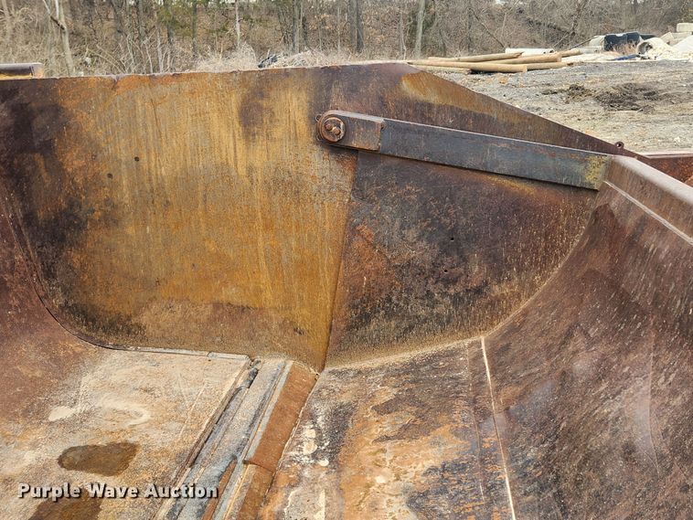 image for item JB9476 Icon 18D Earthmover  scraper