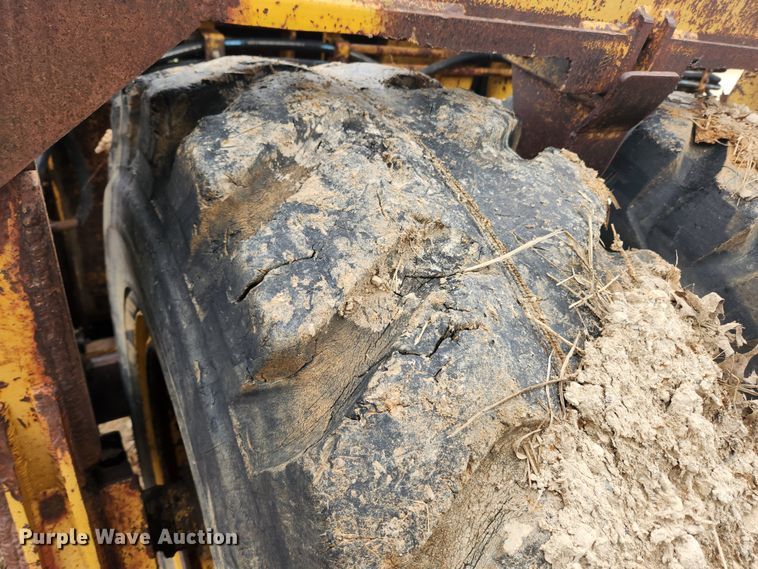 image for item JB9476 Icon 18D Earthmover  scraper