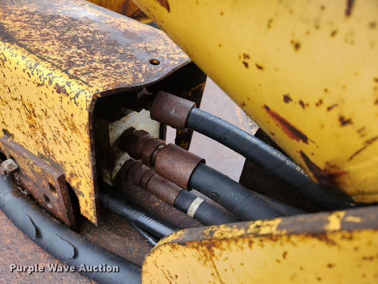 image for item JB9477 Icon 18D Earthmover  scraper