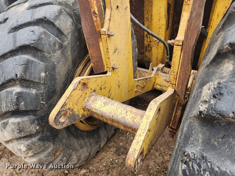 image for item JB9477 Icon 18D Earthmover  scraper
