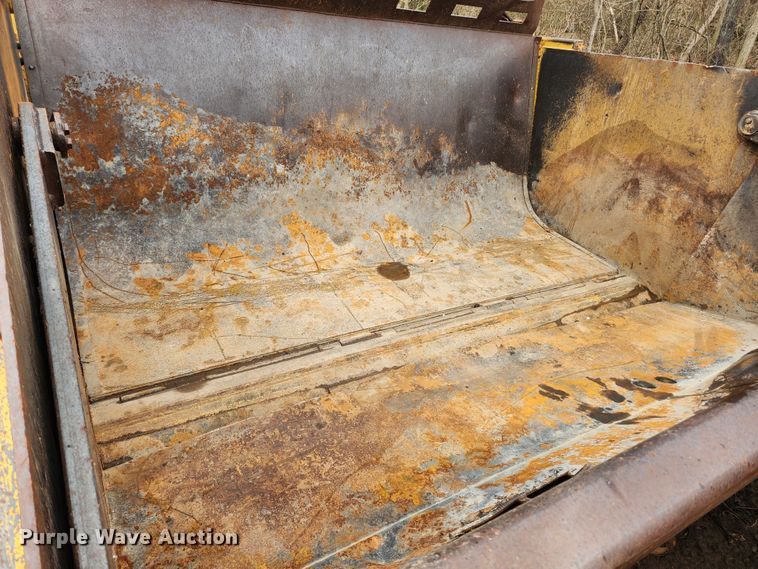 image for item JB9477 Icon 18D Earthmover  scraper