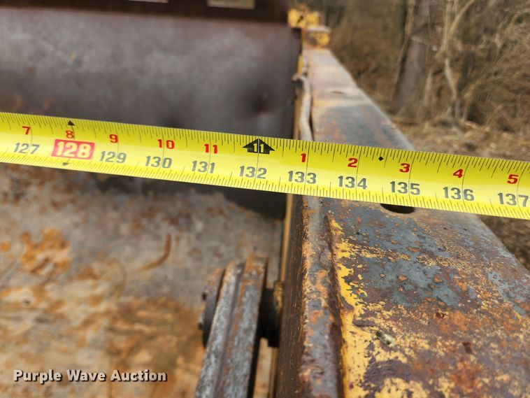 image for item JB9477 Icon 18D Earthmover  scraper