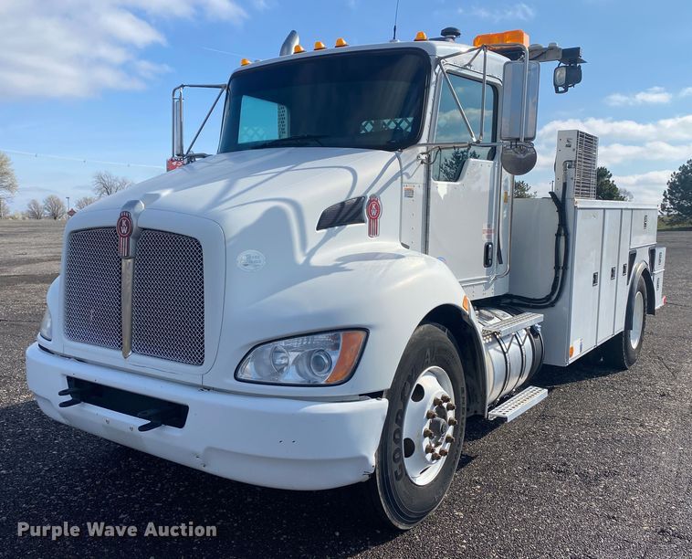 image for item KB9565 2013 Kenworth T370  utility / service truck