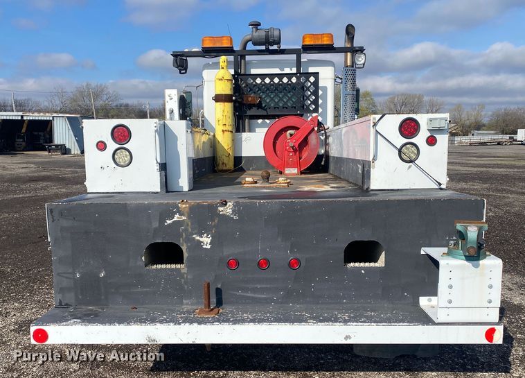 image for item KB9565 2013 Kenworth T370  utility / service truck