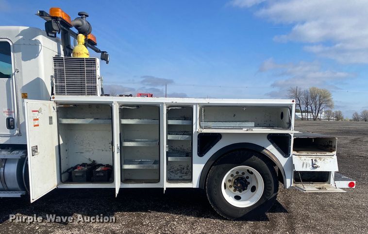 image for item KB9565 2013 Kenworth T370  utility / service truck