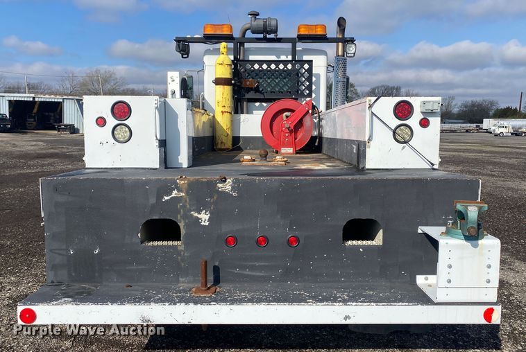 image for item KB9565 2013 Kenworth T370  utility / service truck