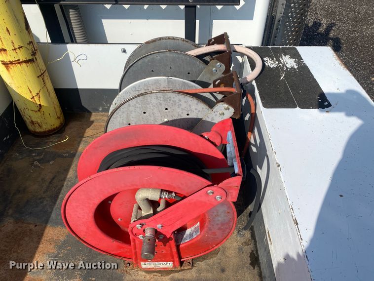 image for item KB9565 2013 Kenworth T370  utility / service truck