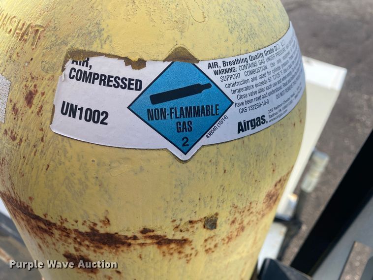 image for item KB9565 2013 Kenworth T370  utility / service truck