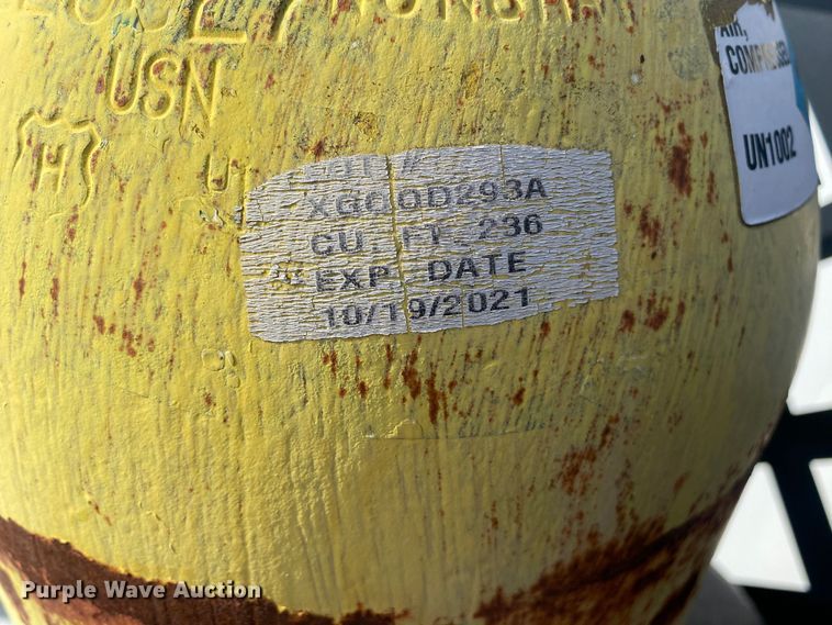 image for item KB9565 2013 Kenworth T370  utility / service truck