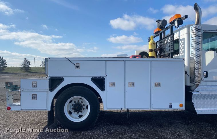 image for item KB9565 2013 Kenworth T370  utility / service truck