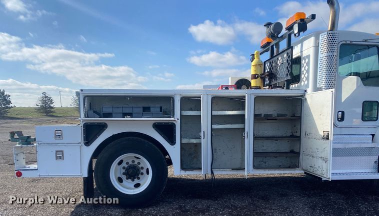 image for item KB9565 2013 Kenworth T370  utility / service truck