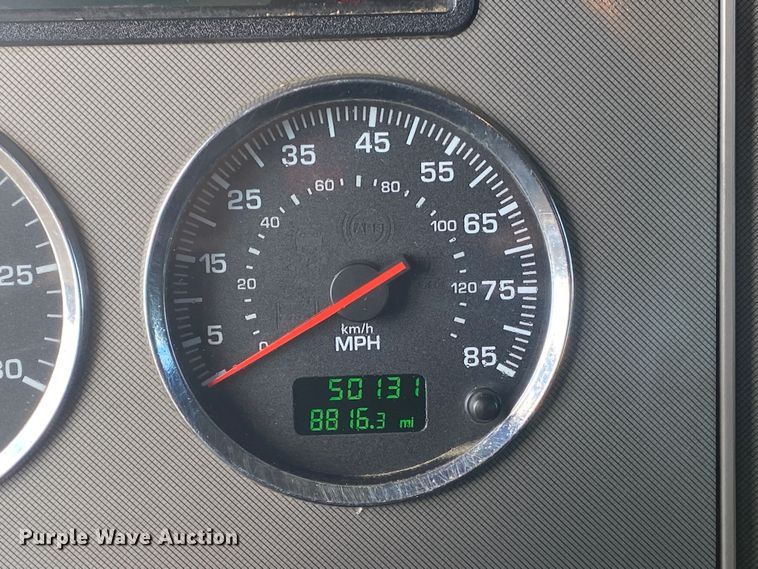 image for item KB9565 2013 Kenworth T370  utility / service truck