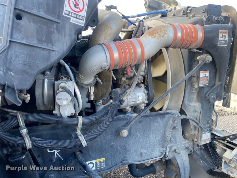 image for item KB9565 2013 Kenworth T370  utility / service truck