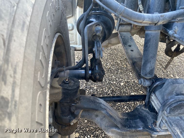 image for item KB9565 2013 Kenworth T370  utility / service truck